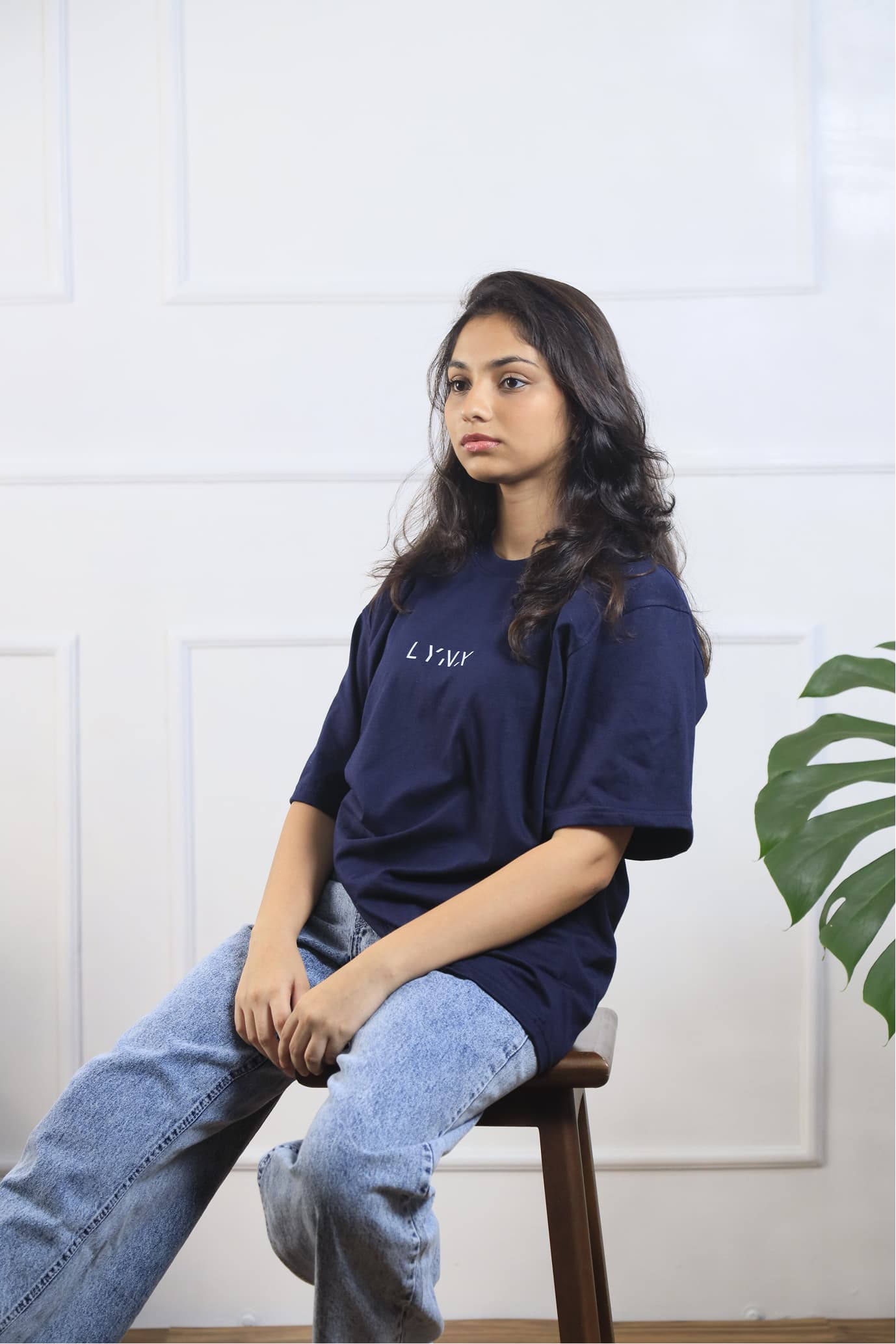 Lynx Unisex Oversized T-Shirt - Navy Blue — image 4