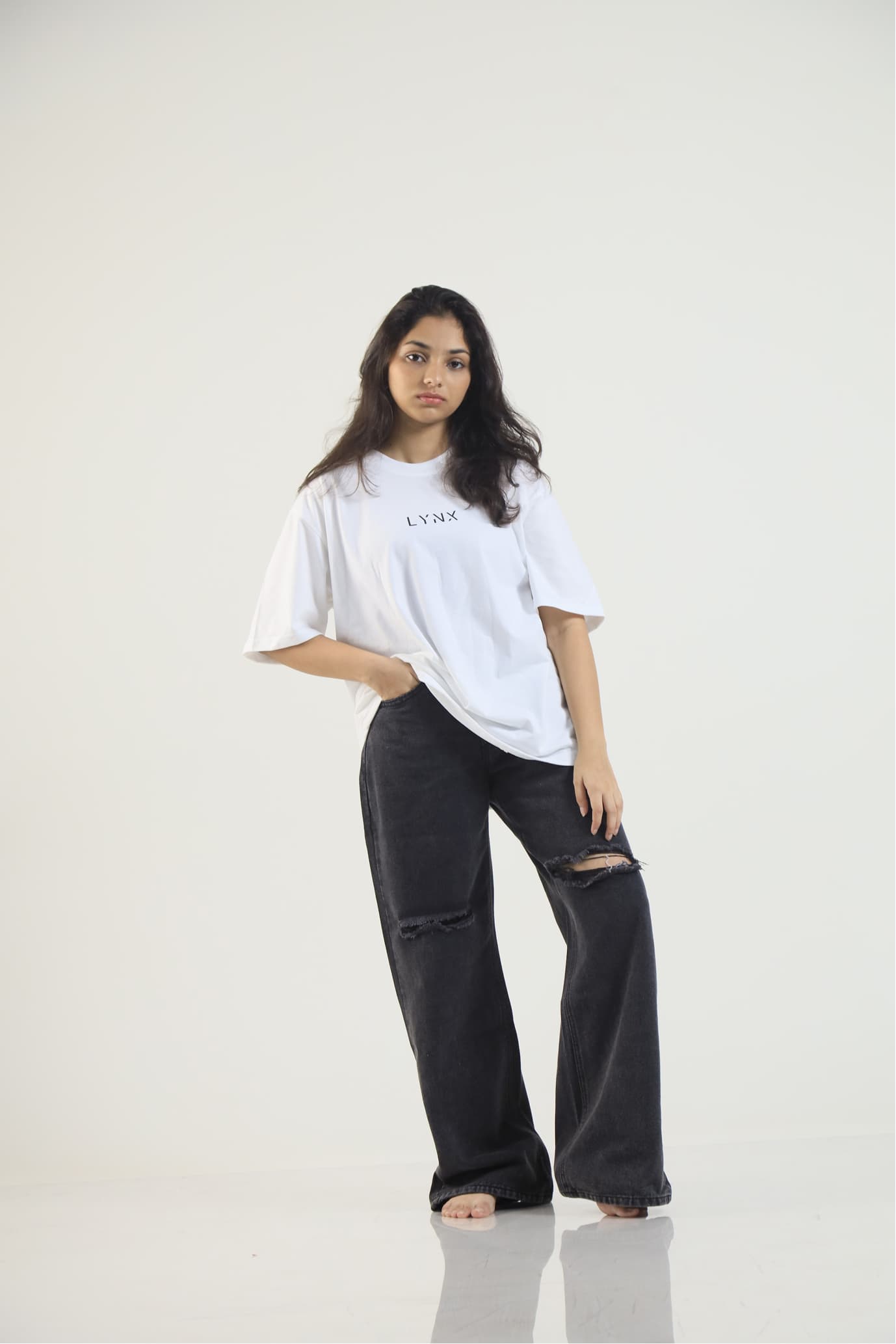 Lynx Unisex Oversized T-Shirt - White — image 3